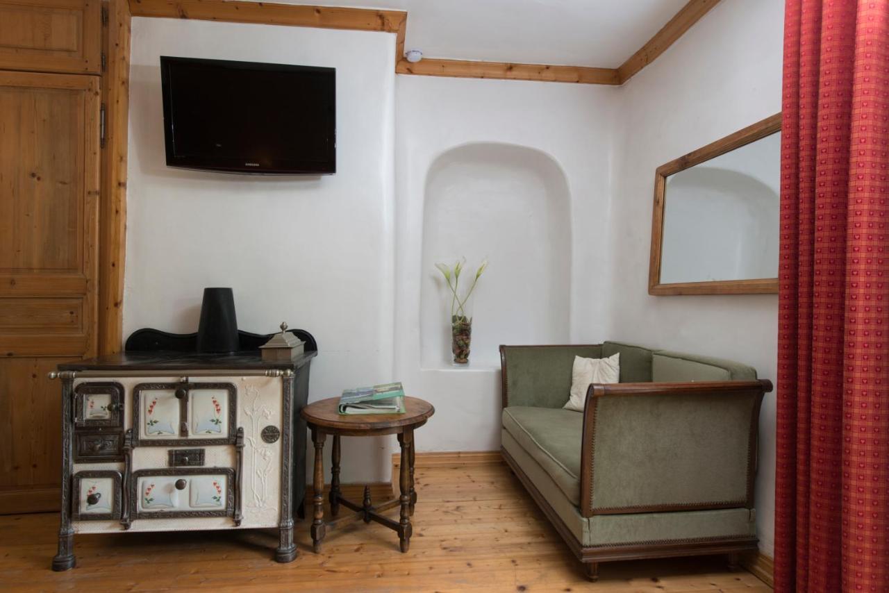 Au Cheval Blanc - Appartements Et Chambres D'Hotes Albertville Exterior photo